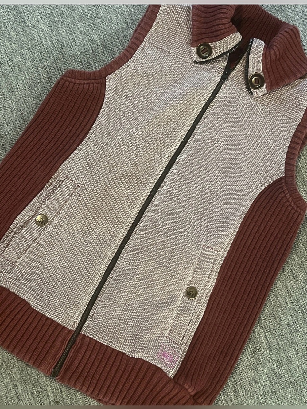 Vintage REI Quilt Lined Sweater Vest Button Down Collar Burgundy Size S/M